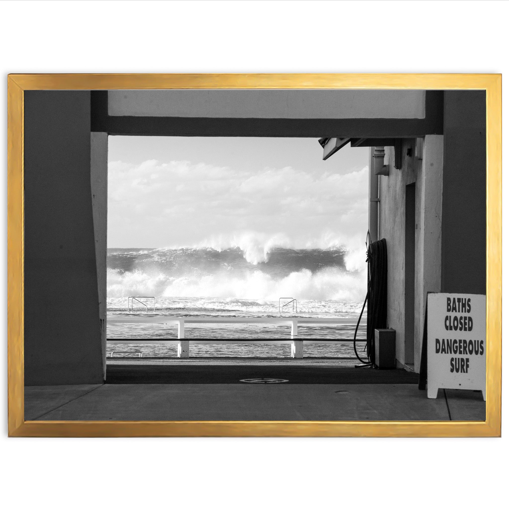 Dangerous Surf - Shutter and Frame