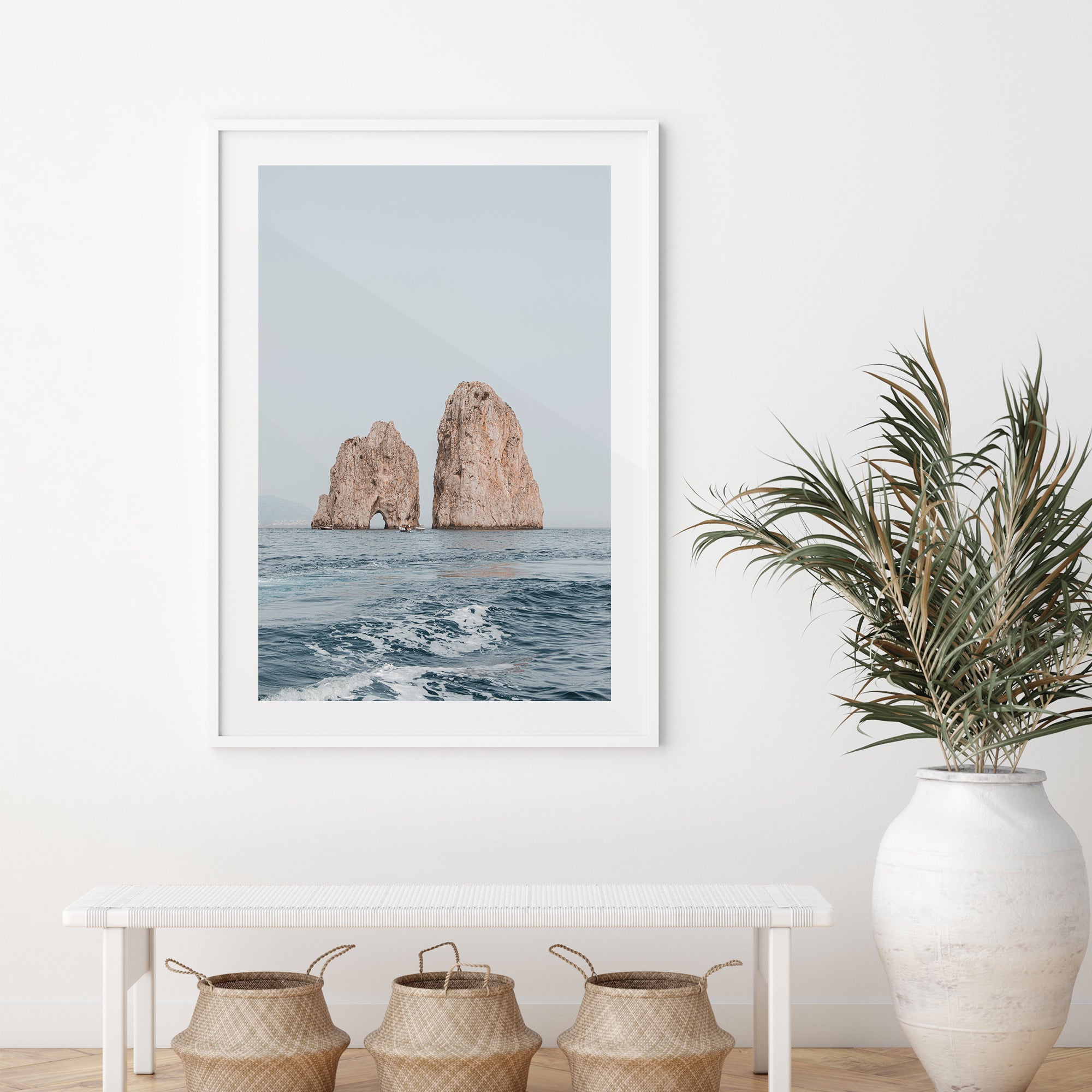 Capri - Shutter and Frame