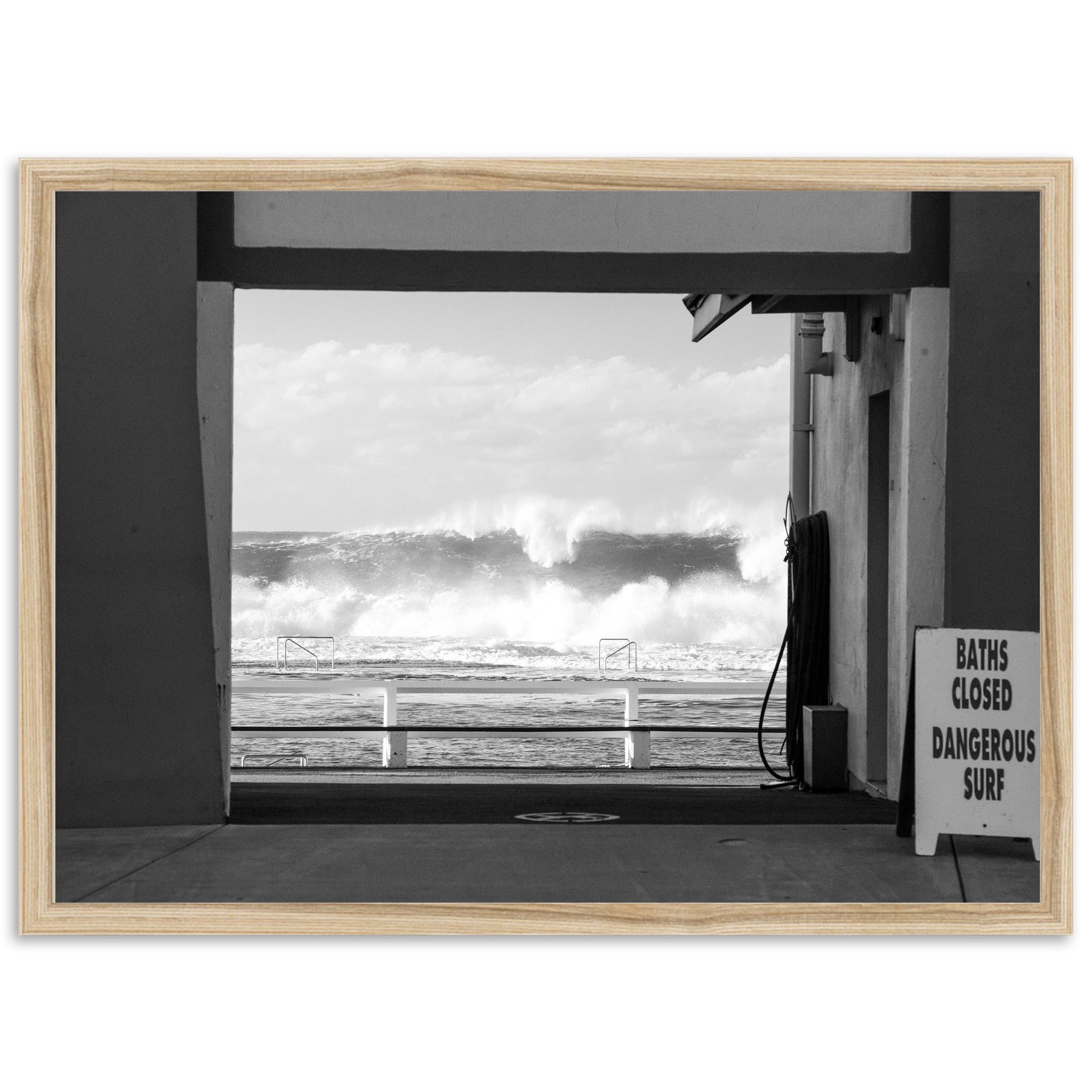 Dangerous Surf - Shutter and Frame