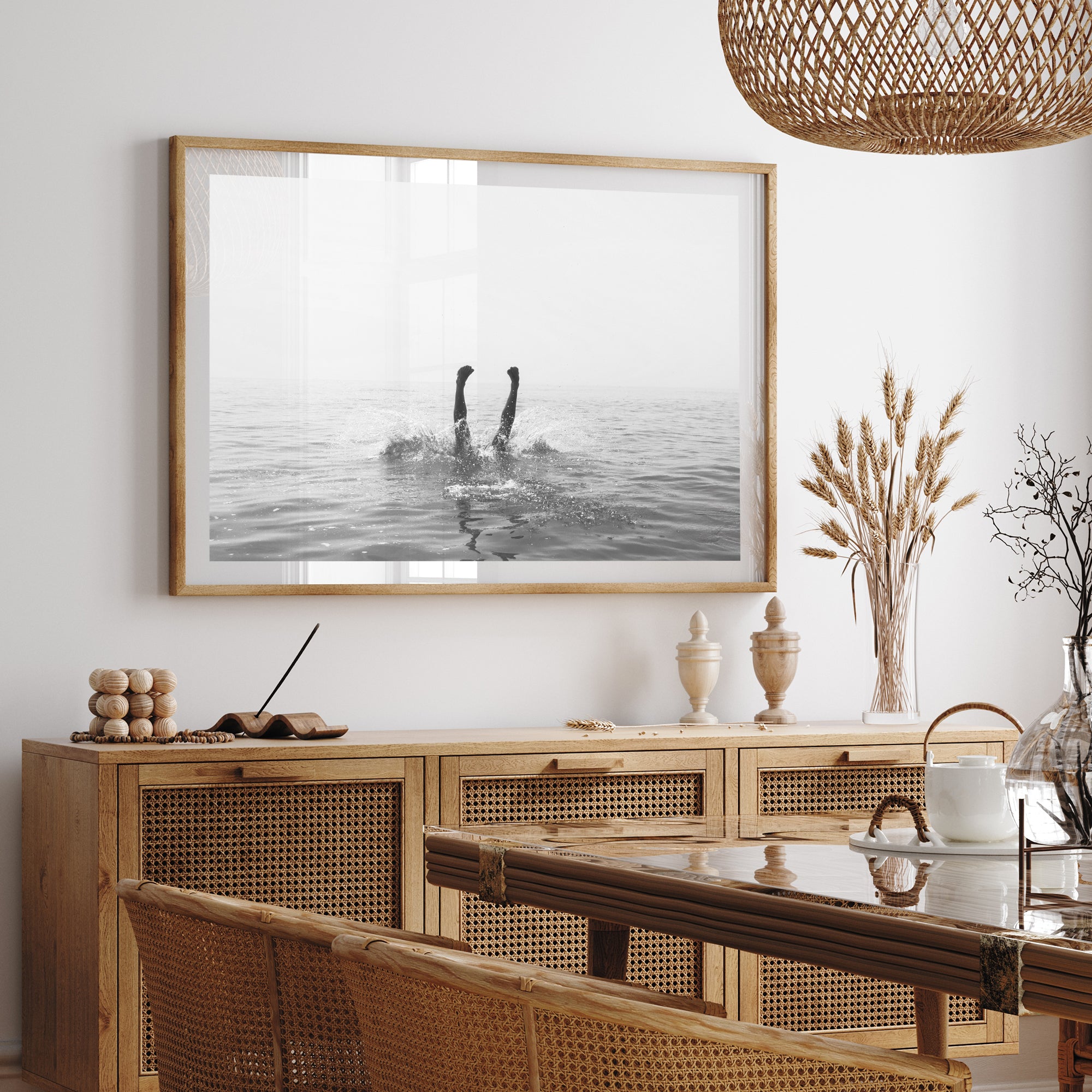 Dive II - Shutter and Frame